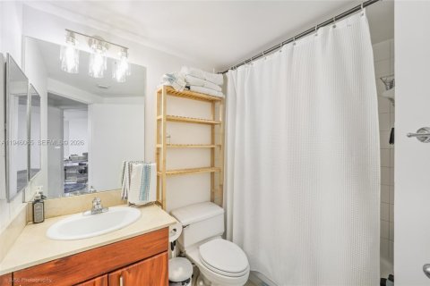 Copropriété à louer à Miami, Floride: 2 chambres, 114.27 m2 № 2152891 - photo 8