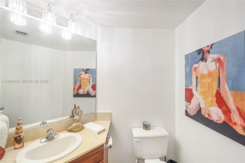 Copropriété à louer à Miami, Floride: 2 chambres, 114.27 m2 № 2152891 - photo 10