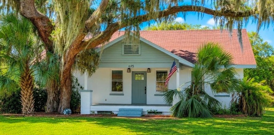 House in Bartow, Florida 3 bedrooms, 138.52 sq.m. № 2201094