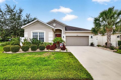 Villa ou maison à Wesley Chapel, Floride 4 chambres, 224.36 m2 № 2095780