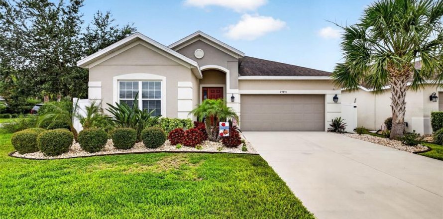 House in Wesley Chapel, Florida 4 bedrooms, 224.36 sq.m. № 2095780
