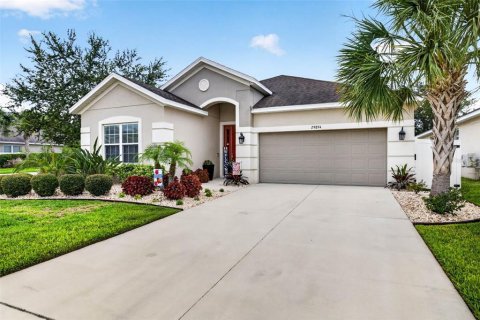 House in Wesley Chapel, Florida 4 bedrooms, 224.36 sq.m. № 2095780 - photo 3
