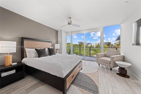 Купить кондоминиум в Форт-Лодердейл, Флорида 3 спальни, 192.4м2, № 1958827 - фото 11