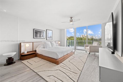 Купить кондоминиум в Форт-Лодердейл, Флорида 3 спальни, 192.4м2, № 1958827 - фото 20