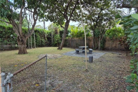 Снять в аренду виллу или дом в Майами, Флорида 3 спальни, 96.99м2, № 2004437 - фото 7