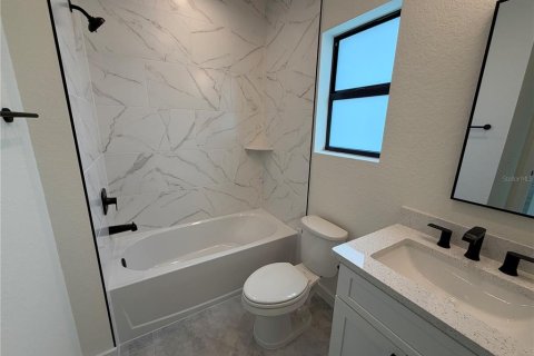 Villa ou maison à louer à North Port, Floride: 3 chambres, 158.49 m2 № 2386427 - photo 16