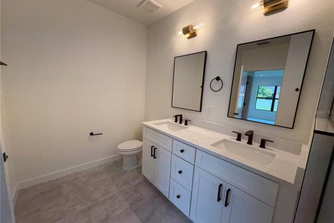 Villa ou maison à louer à North Port, Floride: 3 chambres, 158.49 m2 № 2386427 - photo 11