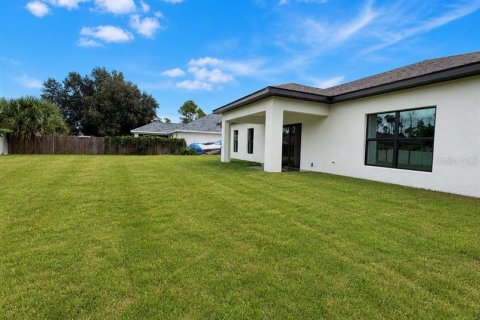 Villa ou maison à louer à North Port, Floride: 3 chambres, 158.49 m2 № 2386427 - photo 22