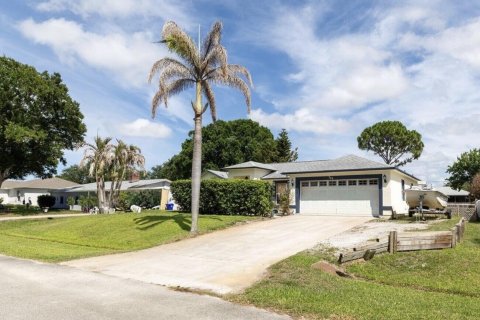 Villa ou maison à vendre à Sebastian, Floride: 3 chambres, 105.07 m2 № 2245735 - photo 2