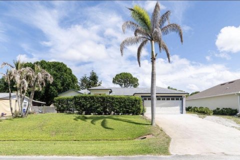 Villa ou maison à vendre à Sebastian, Floride: 3 chambres, 105.07 m2 № 2245735 - photo 5