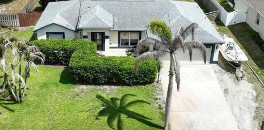 Villa ou maison à Sebastian, Floride 3 chambres, 105.07 m2 № 2245735
