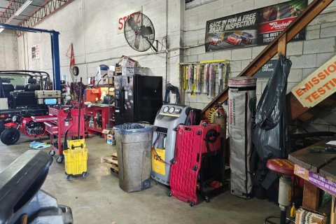 Купить коммерческую недвижимость в Уэст-Палм-Бич, Флорида № 2155121 - фото 13