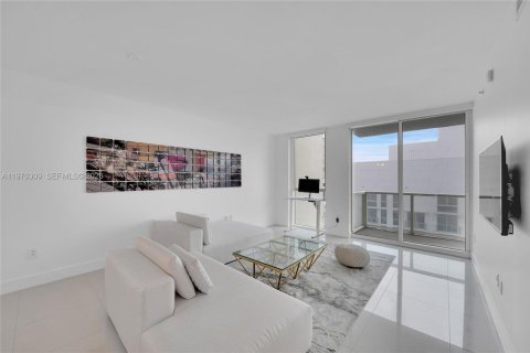 Copropriété à louer à Miami, Floride: 1 chambre, 74.88 m2 № 2042231 - photo 2