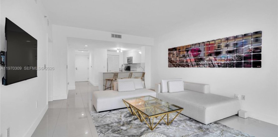 Condo à Miami, Floride, 1 chambre  № 2042231