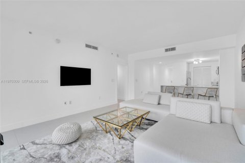 Copropriété à louer à Miami, Floride: 1 chambre, 74.88 m2 № 2042231 - photo 4