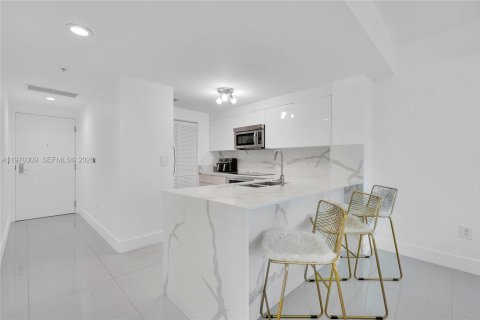 Copropriété à louer à Miami, Floride: 1 chambre, 74.88 m2 № 2042231 - photo 10