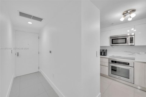 Copropriété à louer à Miami, Floride: 1 chambre, 74.88 m2 № 2042231 - photo 5