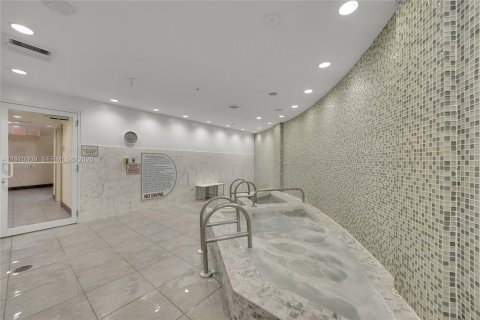 Copropriété à louer à Miami, Floride: 1 chambre, 74.88 m2 № 2042231 - photo 27