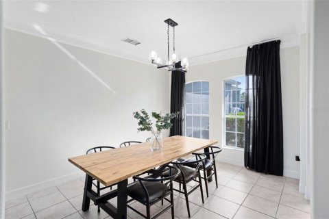 House in Orlando, Florida 6 bedrooms, 314.75 sq.m. № 1839068 - photo 10