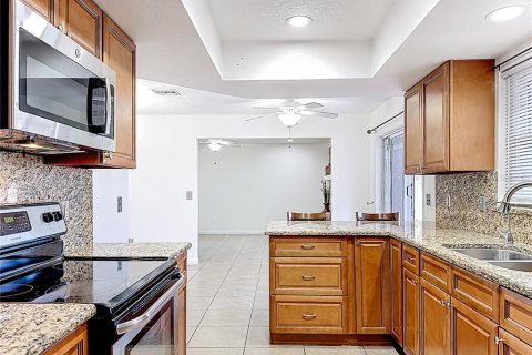 Villa ou maison à vendre à Deltona, Floride: 3 chambres, 153.1 m2 № 1868992 - photo 19