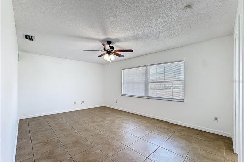 Villa ou maison à vendre à Deltona, Floride: 3 chambres, 153.1 m2 № 1868992 - photo 30
