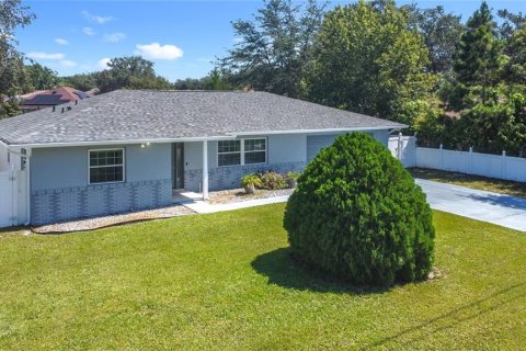 Villa ou maison à vendre à Deltona, Floride: 3 chambres, 153.1 m2 № 1868992 - photo 3