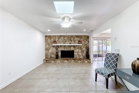 Villa ou maison à vendre à Deltona, Floride: 3 chambres, 153.1 m2 № 1868992 - photo 10