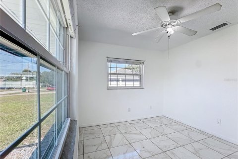 Villa ou maison à vendre à Deltona, Floride: 3 chambres, 153.1 m2 № 1868992 - photo 24