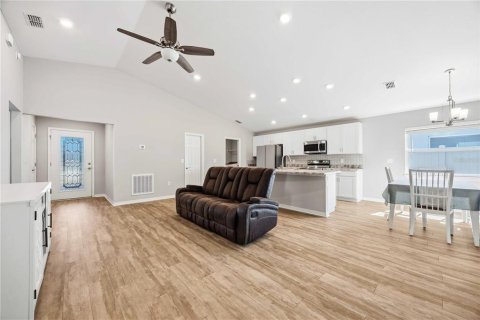 Villa ou maison à vendre à Auburndale, Floride: 4 chambres, 151.15 m2 № 2131608 - photo 8