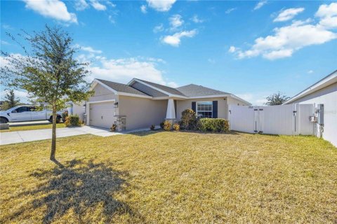 Villa ou maison à vendre à Auburndale, Floride: 4 chambres, 151.15 m2 № 2131608 - photo 3