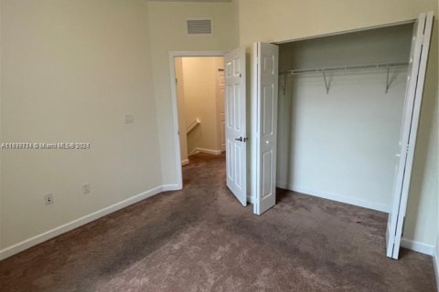 Adosado en venta en Homestead, Florida, 3 dormitorios, 145.48 m2 № 1804369 - foto 5