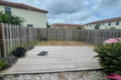 Adosado en venta en Homestead, Florida, 3 dormitorios, 145.48 m2 № 1804369 - foto 2