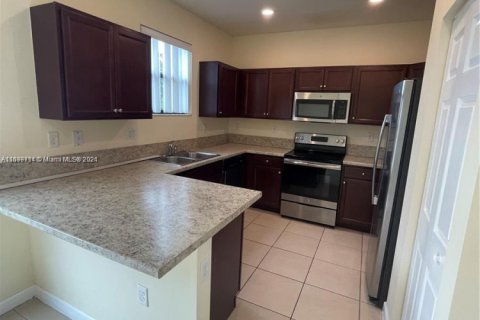 Adosado en venta en Homestead, Florida, 3 dormitorios, 145.48 m2 № 1804369 - foto 20