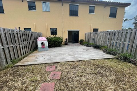 Adosado en venta en Homestead, Florida, 3 dormitorios, 145.48 m2 № 1804369 - foto 18