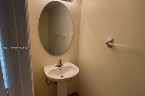 Adosado en venta en Homestead, Florida, 3 dormitorios, 145.48 m2 № 1804369 - foto 17