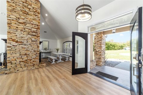 Купить виллу или дом в Оклаваха, Флорида 9 комнат, 204.76м2, № 2117737 - фото 16