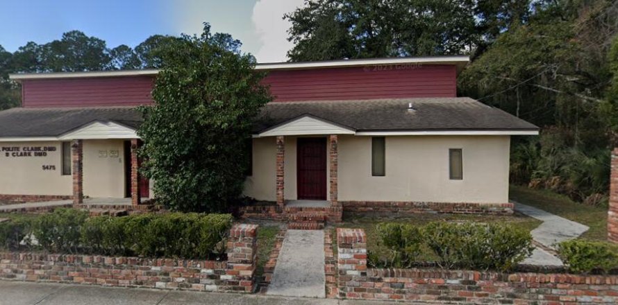Commercial property in Jacksonville, Florida № 817703