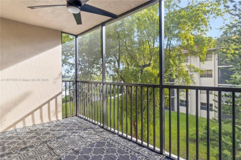 Condominio en venta en Miami, Florida, 2 dormitorios, 119.57 m2 № 1923285 - foto 12