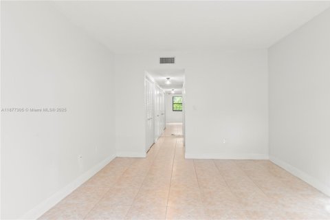Condominio en venta en Miami, Florida, 2 dormitorios, 119.57 m2 № 1923285 - foto 23
