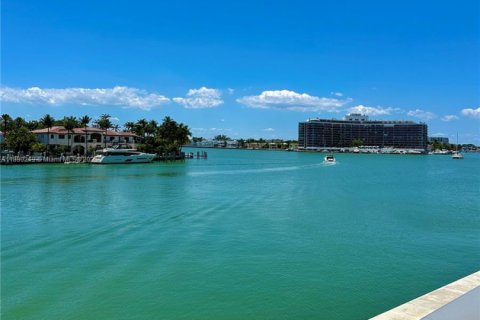 Copropriété à louer à Miami Beach, Floride: 2 chambres, 106.19 m2 № 1929032 - photo 7