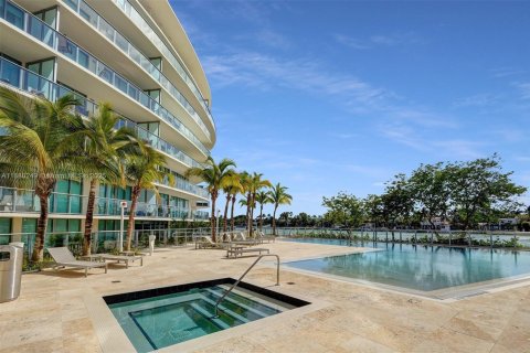 Copropriété à louer à Miami Beach, Floride: 2 chambres, 106.19 m2 № 1929032 - photo 17