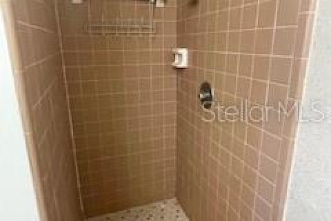 House in Orlando, Florida 3 bedrooms, 125.23 sq.m. № 2376826 - photo 6