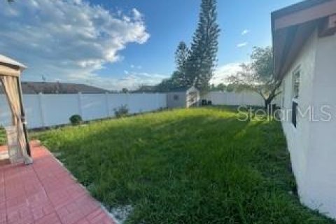 House in Orlando, Florida 3 bedrooms, 125.23 sq.m. № 2376826 - photo 18