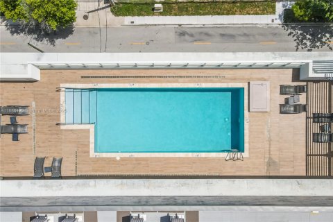 Condominio en alquiler en Miami, Florida, 1 dormitorio, 52.03 m2 № 1941210 - foto 5