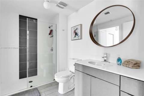 Condominio en alquiler en Miami, Florida, 1 dormitorio, 52.03 m2 № 1941210 - foto 15