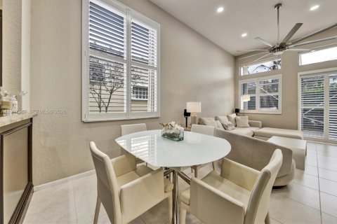 Casa en venta en Coral Springs, Florida, 4 dormitorios, 205.87 m2 № 2071260 - foto 10