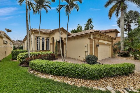 Casa en Coral Springs, Florida 4 dormitorios, 205.87 m2 № 2071260