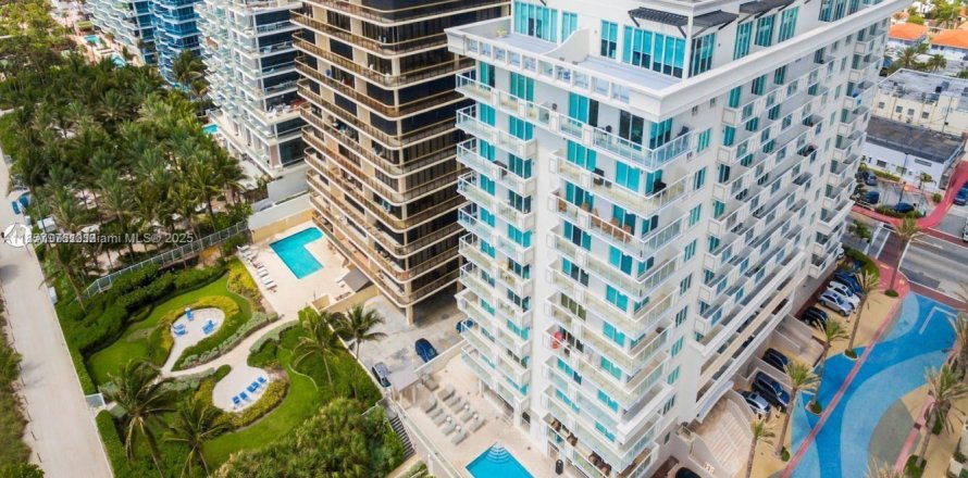 Condo à Surfside, Floride, 2 chambres № 1882349