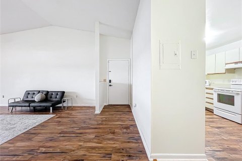 Copropriété à louer à Orlando, Floride: 3 chambres, 121.7 m2 № 2383436 - photo 9