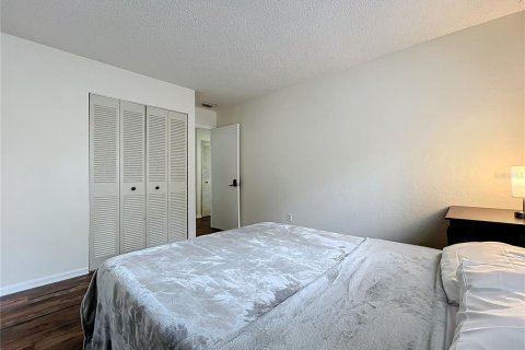 Copropriété à louer à Orlando, Floride: 3 chambres, 121.7 m2 № 2383436 - photo 17